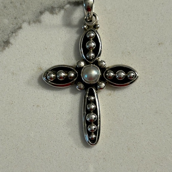 Silpada pearl cross pendant (S0971) 1 1/2”. SS 925 with popcorn type accents. - Picture 1 of 4